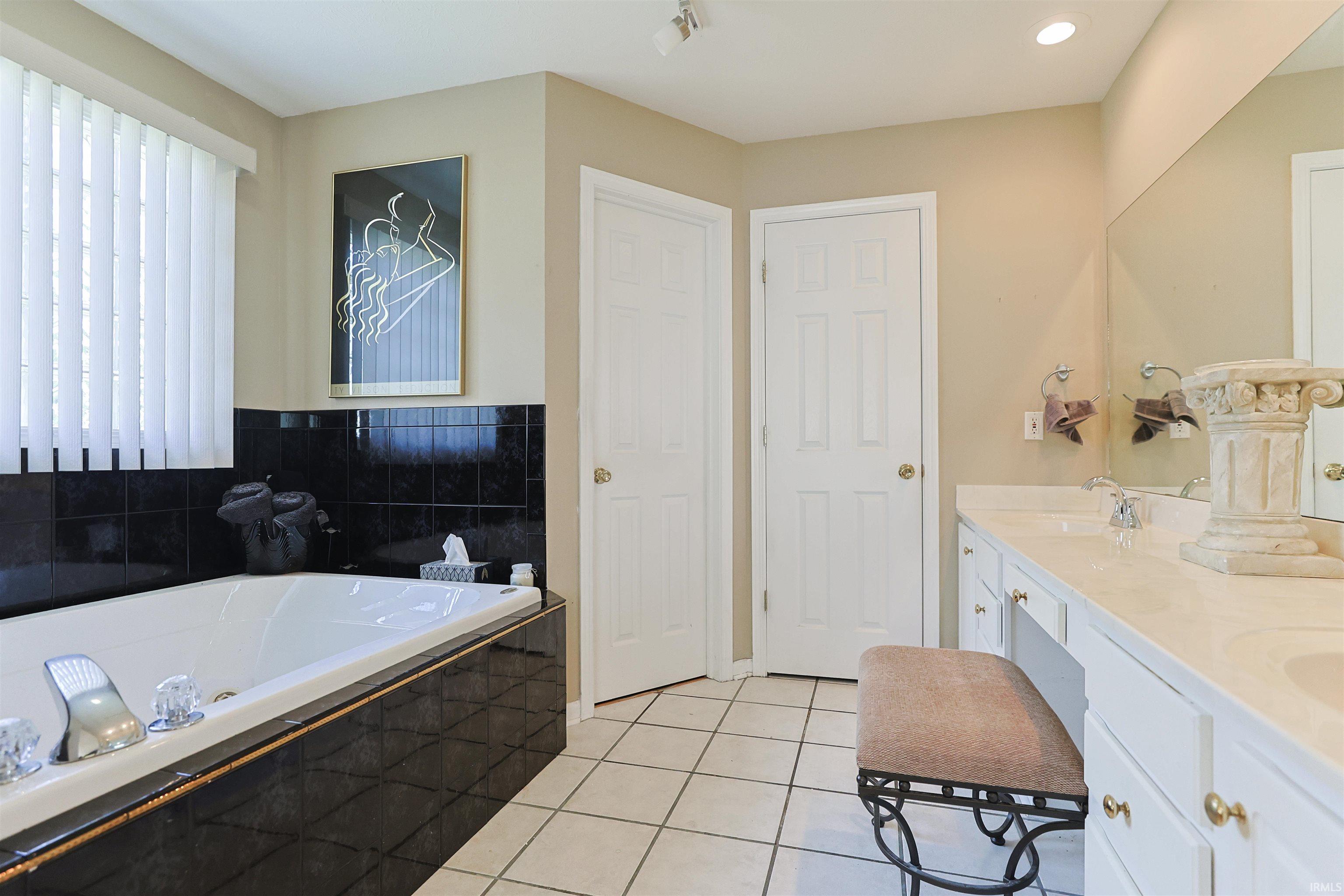 14486 Worthington Drive Granger IN 46530