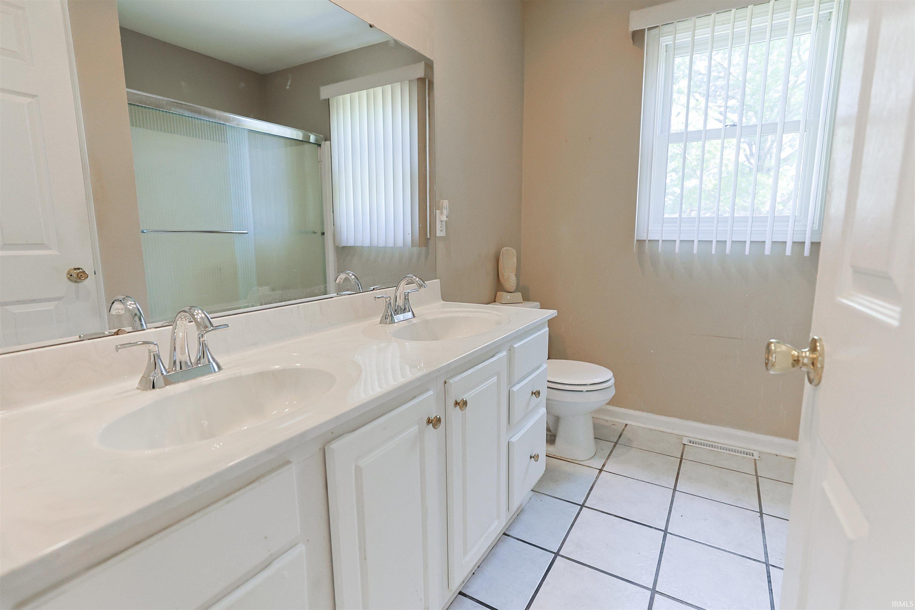 14486 Worthington Drive Granger IN 46530