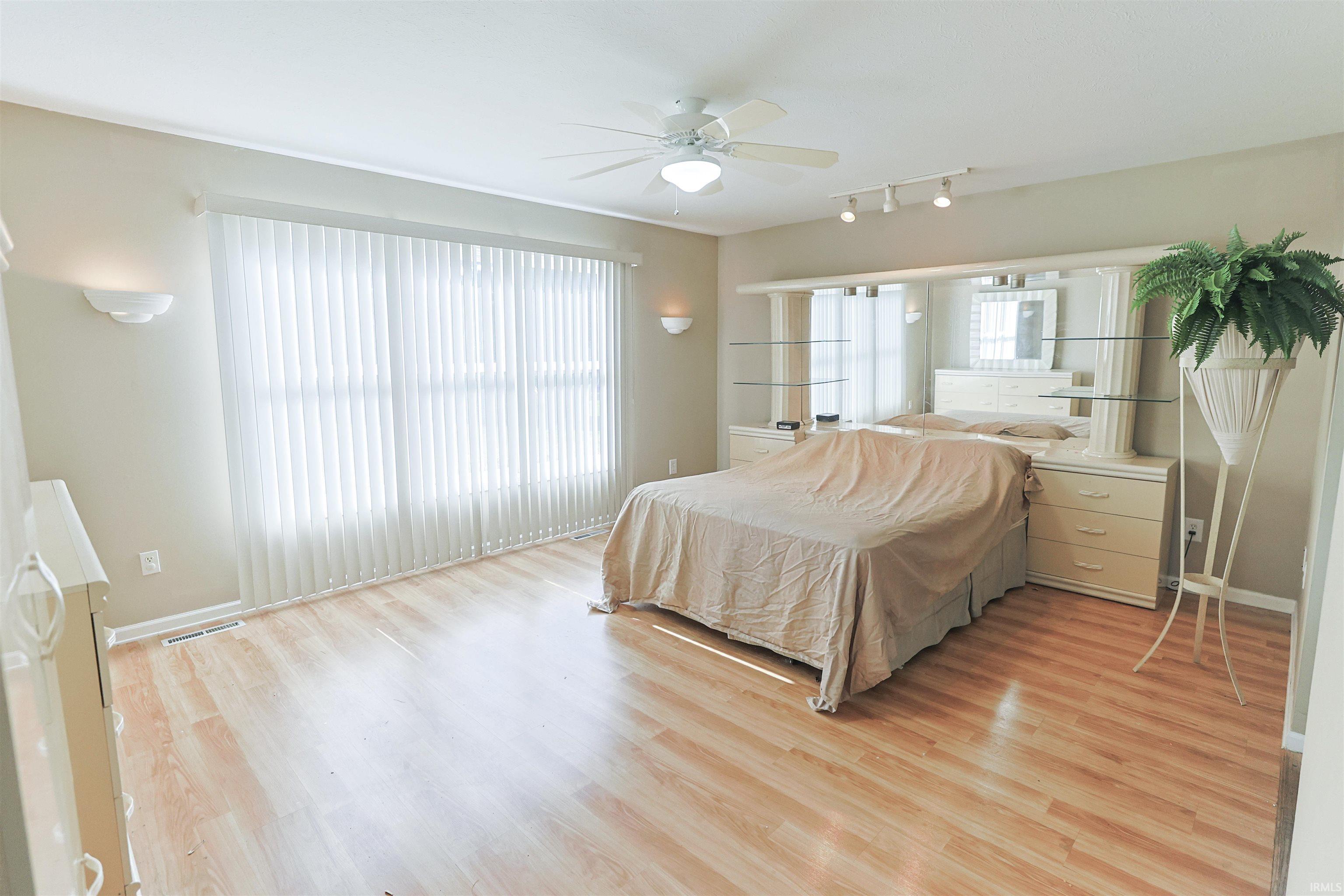 14486 Worthington Drive Granger IN 46530