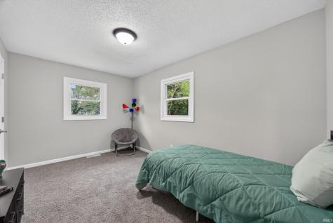 722 N Main Street Sullivan IN 47882