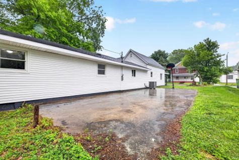 722 N Main Street Sullivan IN 47882