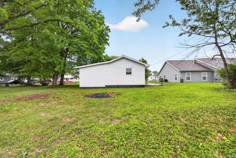 722 N Main Street Sullivan IN 47882