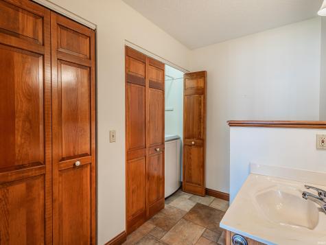10403 Unita Drive Fort Wayne IN 46804