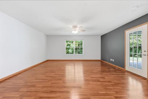196 Beechnut Court Warsaw IN 46582