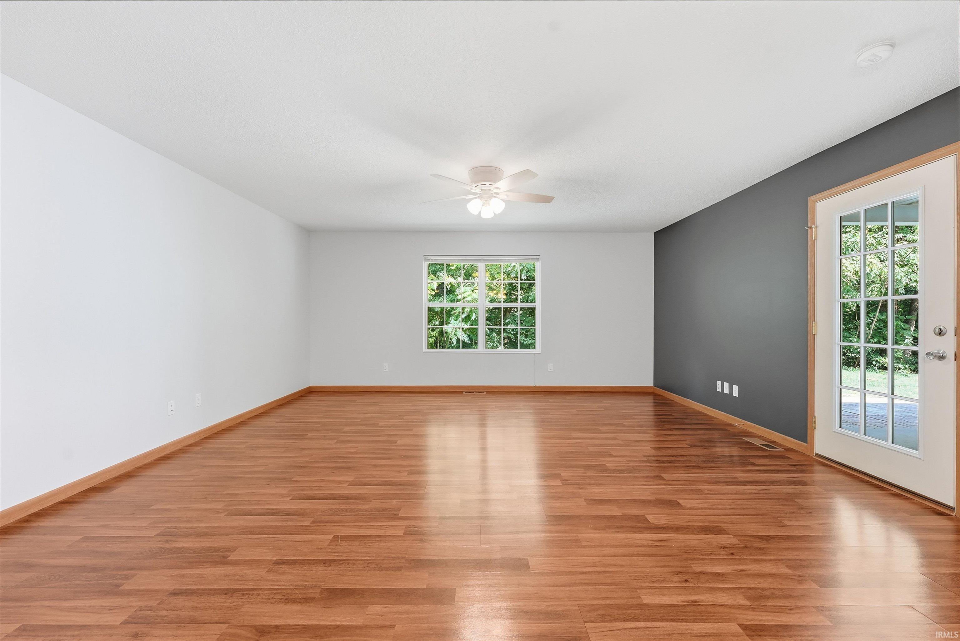 196 Beechnut Court Warsaw IN 46582