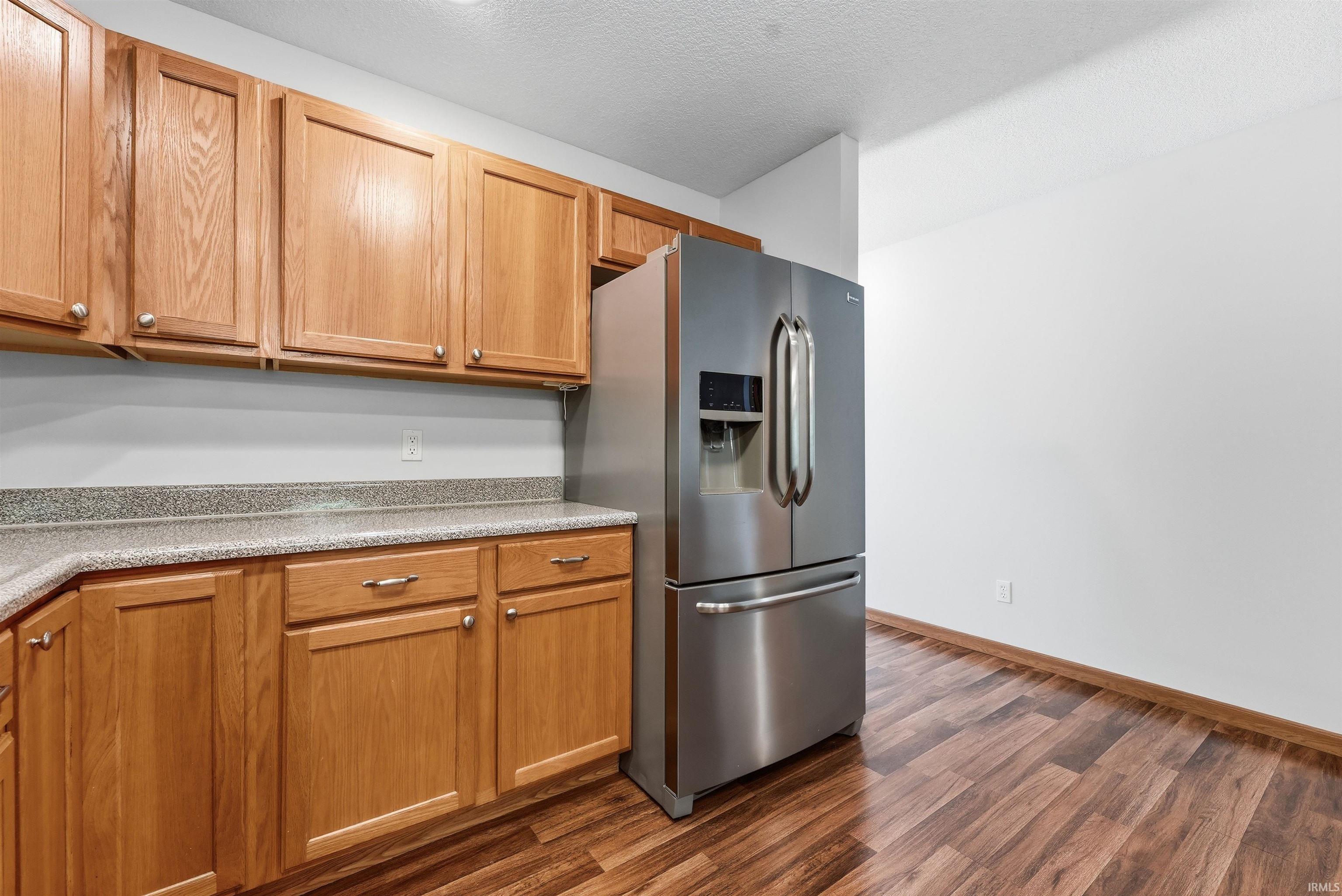 196 Beechnut Court Warsaw IN 46582