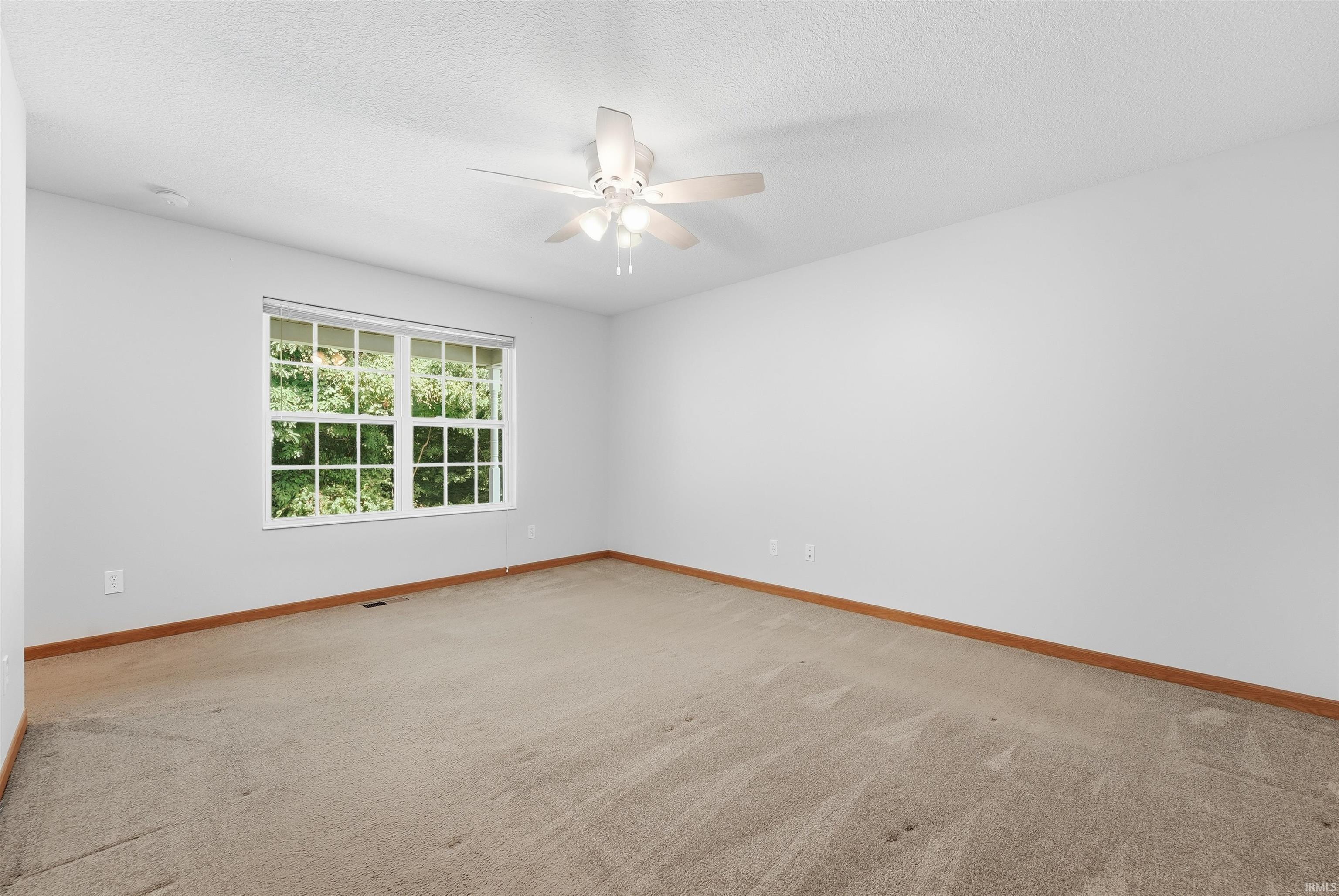 196 Beechnut Court Warsaw IN 46582