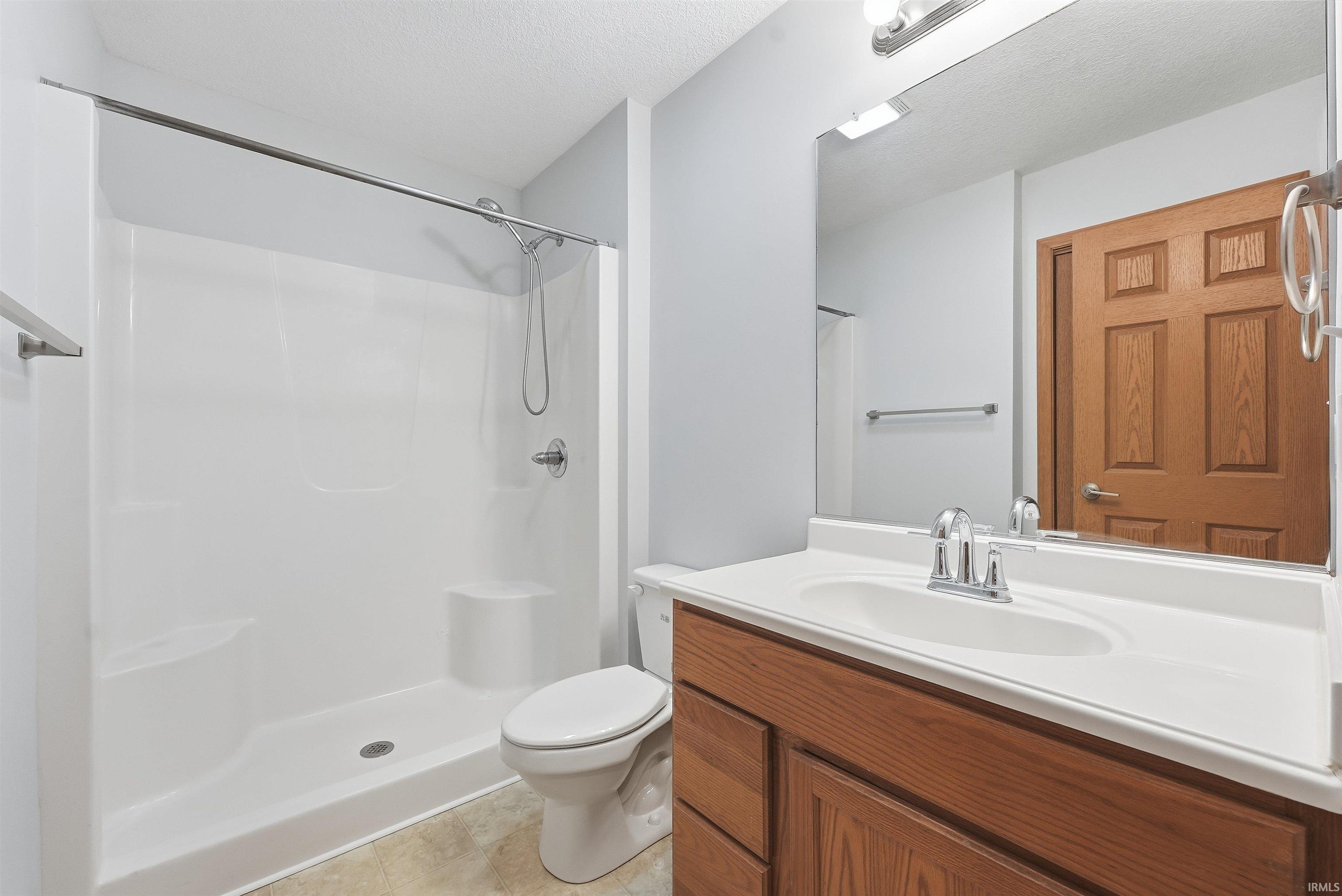 196 Beechnut Court Warsaw IN 46582
