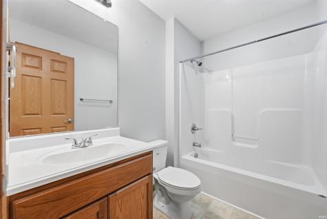 196 Beechnut Court Warsaw IN 46582