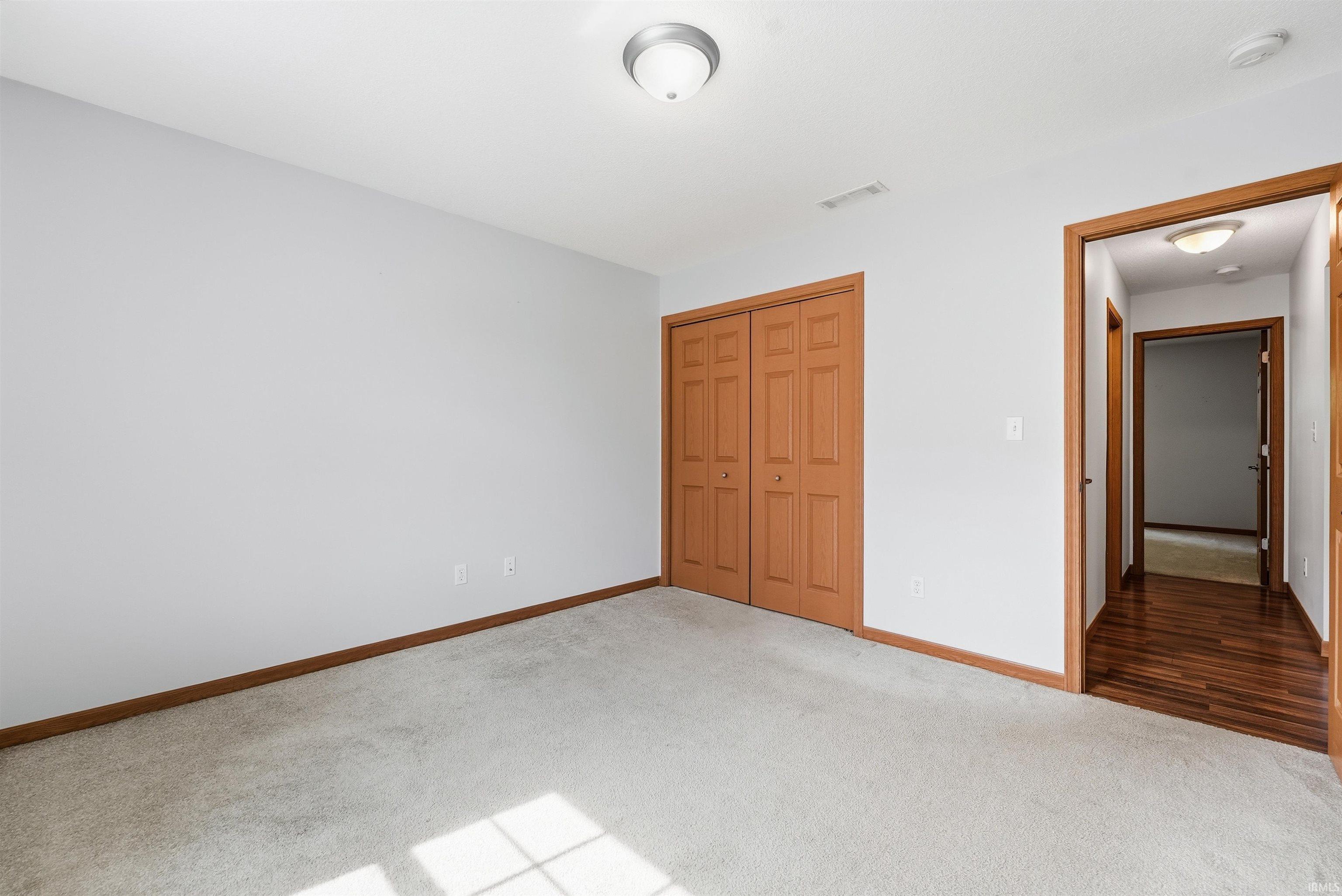 196 Beechnut Court Warsaw IN 46582