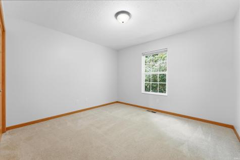 196 Beechnut Court Warsaw IN 46582