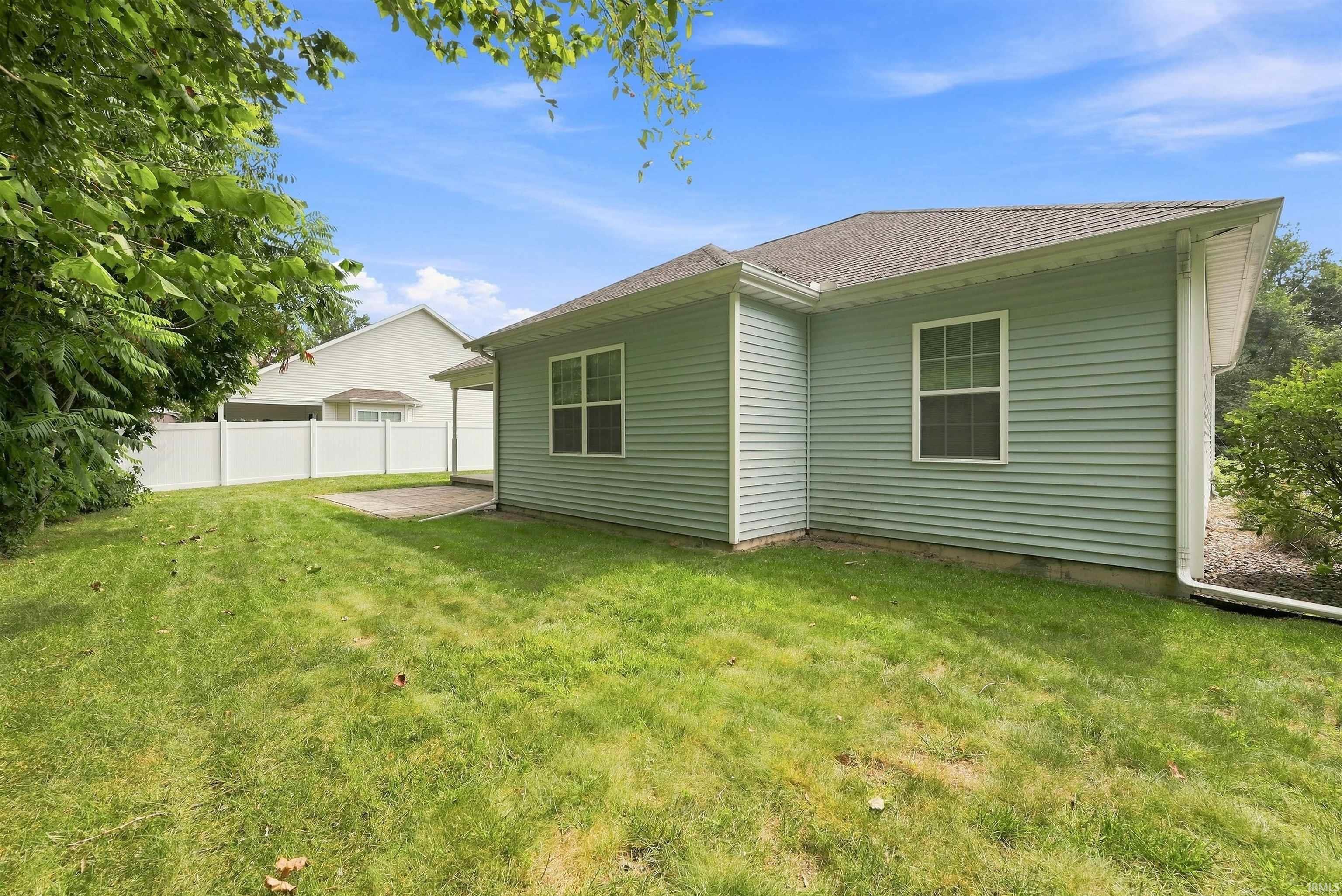 196 Beechnut Court Warsaw IN 46582