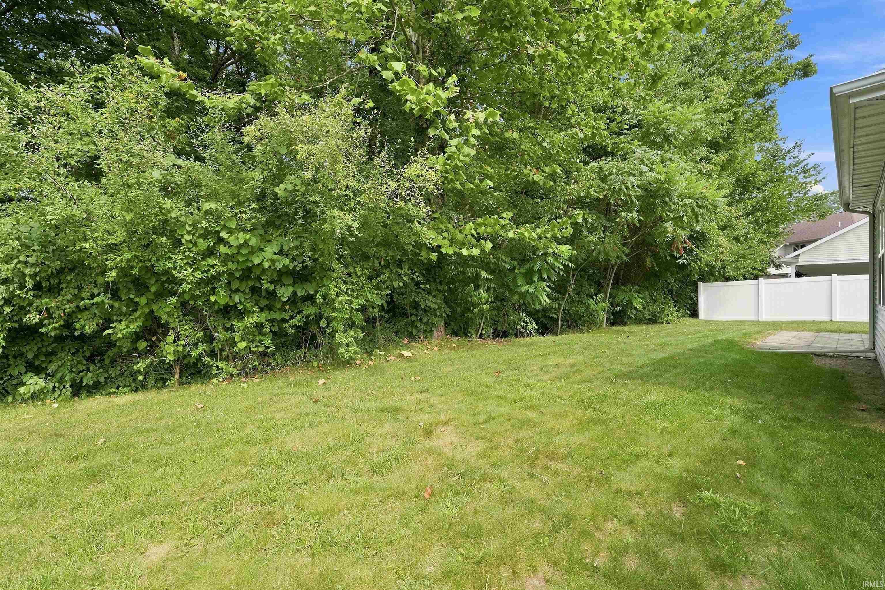 196 Beechnut Court Warsaw IN 46582