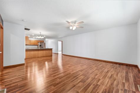 196 Beechnut Court Warsaw IN 46582
