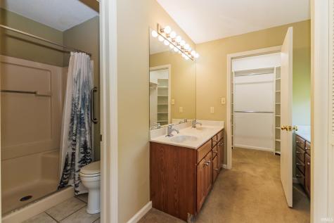 2509 W Riggin Road Muncie IN 47304