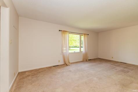 2509 W Riggin Road Muncie IN 47304