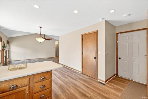 832 E Clover Drive Ellettsville IN 47429