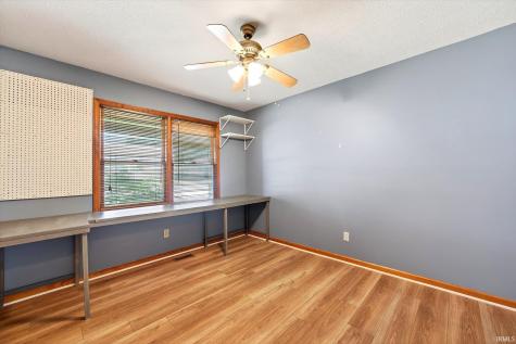 832 E Clover Drive Ellettsville IN 47429