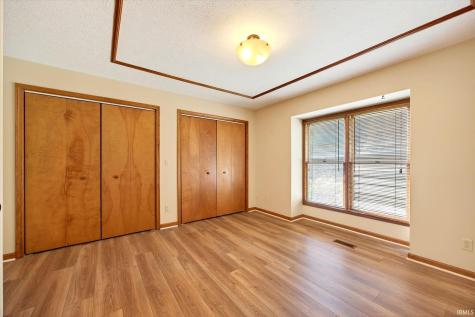 832 E Clover Drive Ellettsville IN 47429