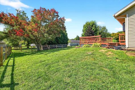 832 E Clover Drive Ellettsville IN 47429