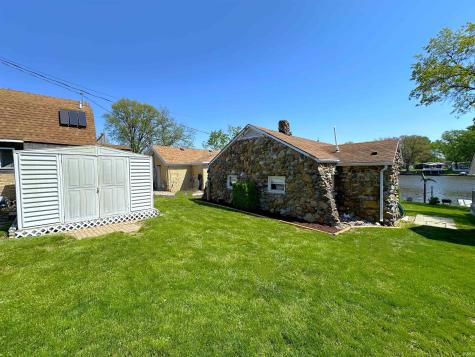 6855 N Skaggs Court Monticello IN 47960