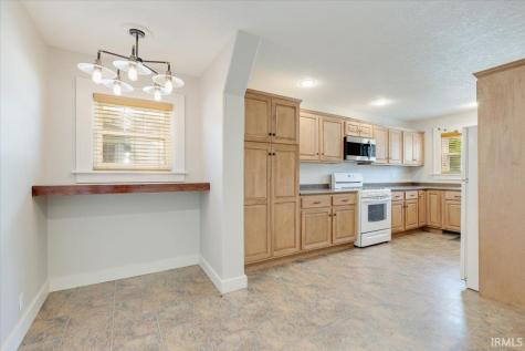 1361 Poplar Street Huntington IN 46750