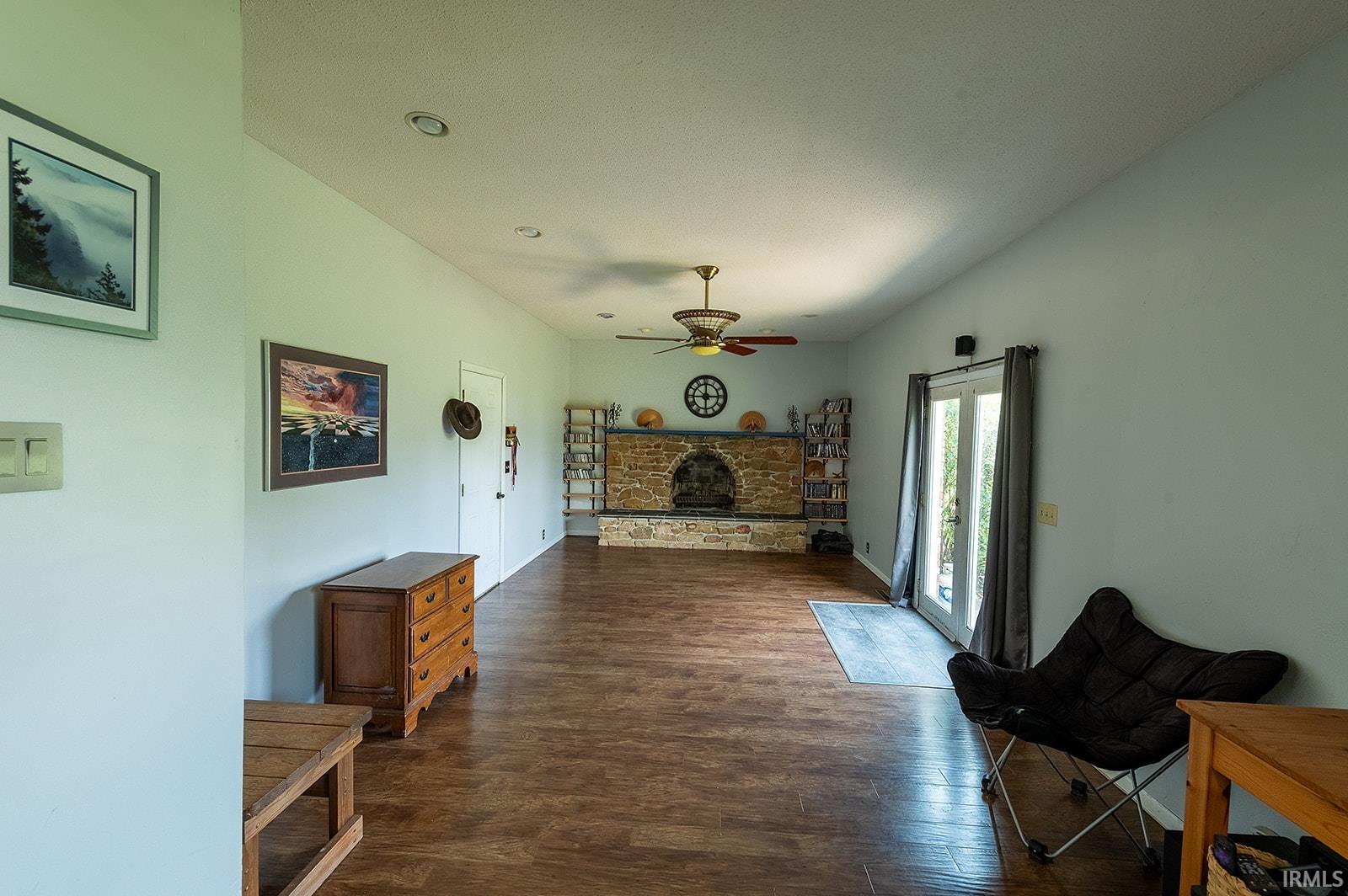 1317 Hartzler Street Warsaw IN 46580