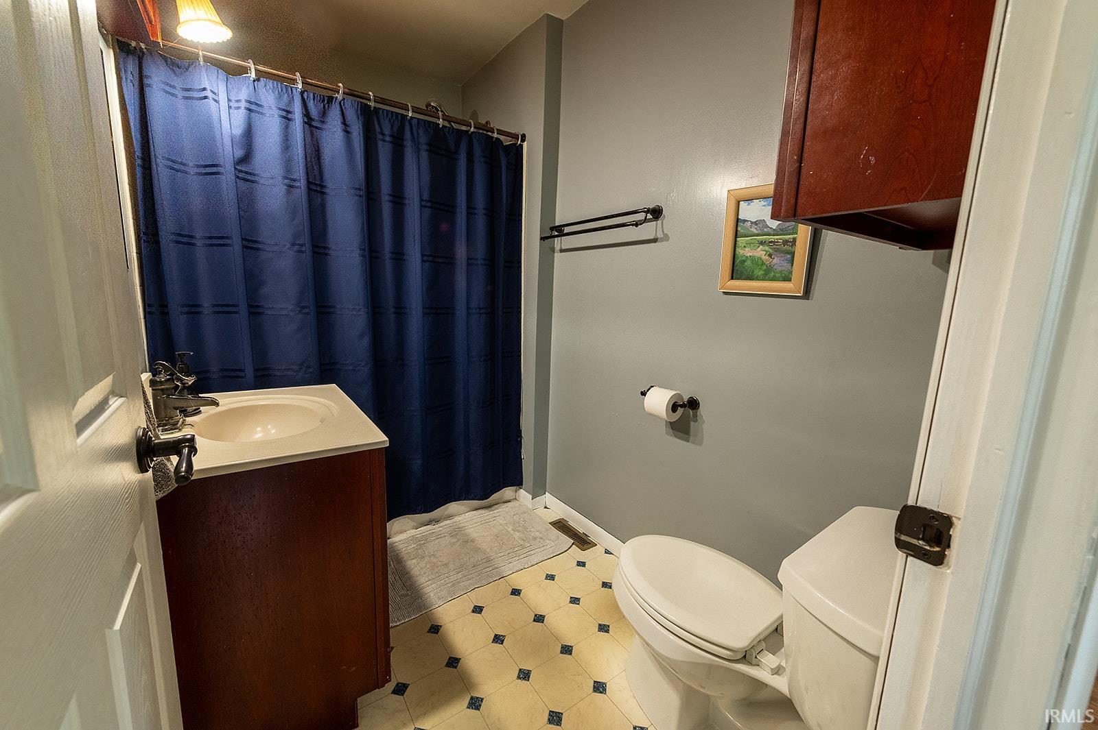 1317 Hartzler Street Warsaw IN 46580
