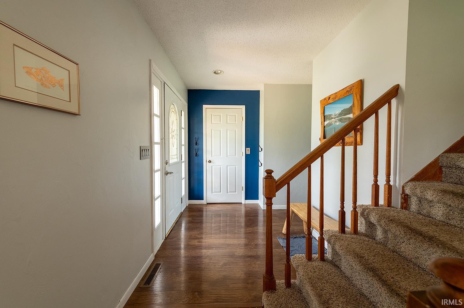 1317 Hartzler Street Warsaw IN 46580