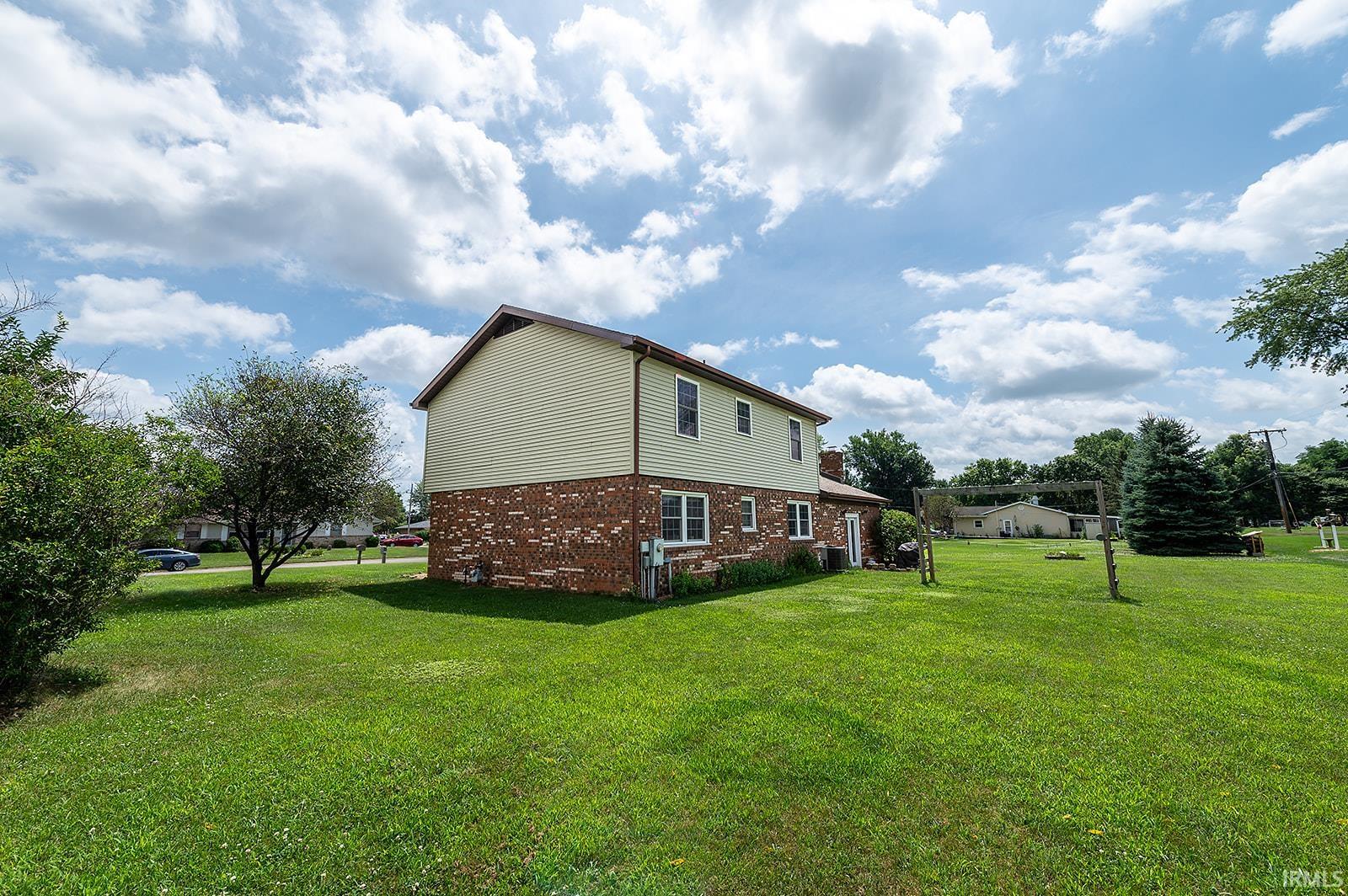 1317 Hartzler Street Warsaw IN 46580