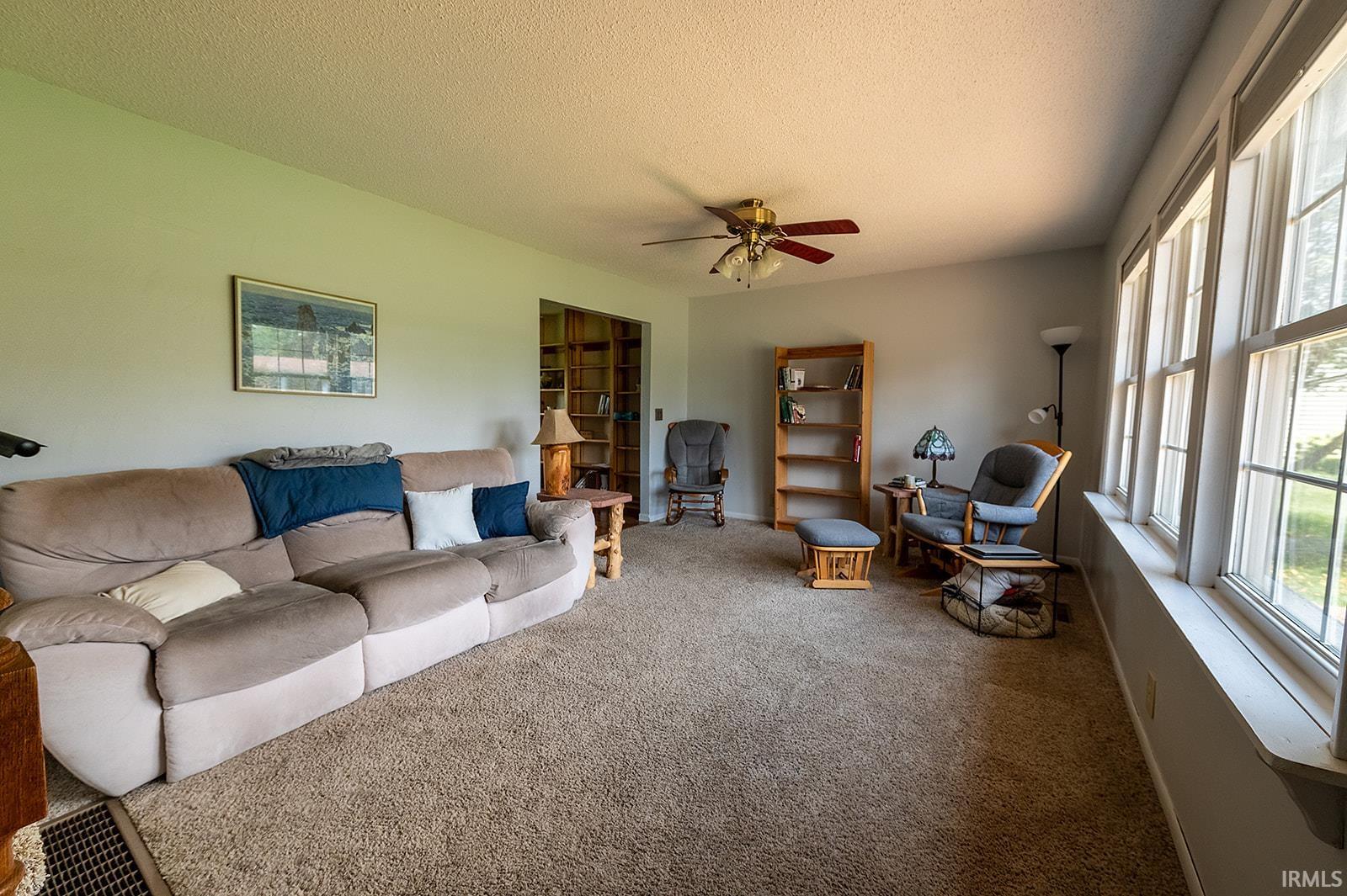 1317 Hartzler Street Warsaw IN 46580