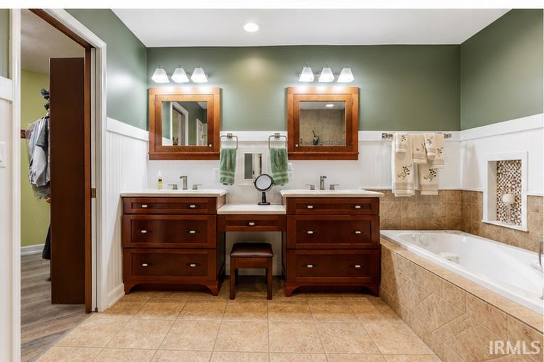 217 Greenfield Drive Middlebury IN 46540