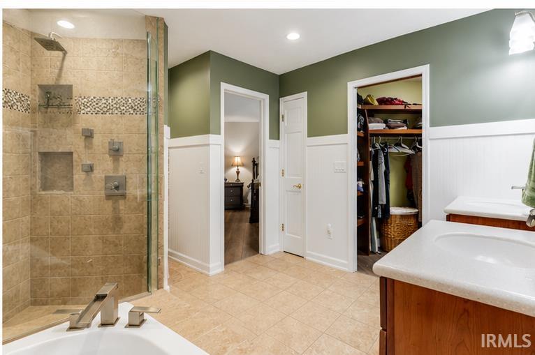 217 Greenfield Drive Middlebury IN 46540