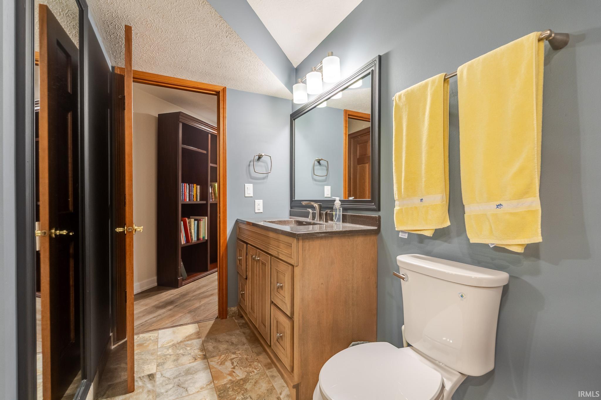 217 Greenfield Drive Middlebury IN 46540