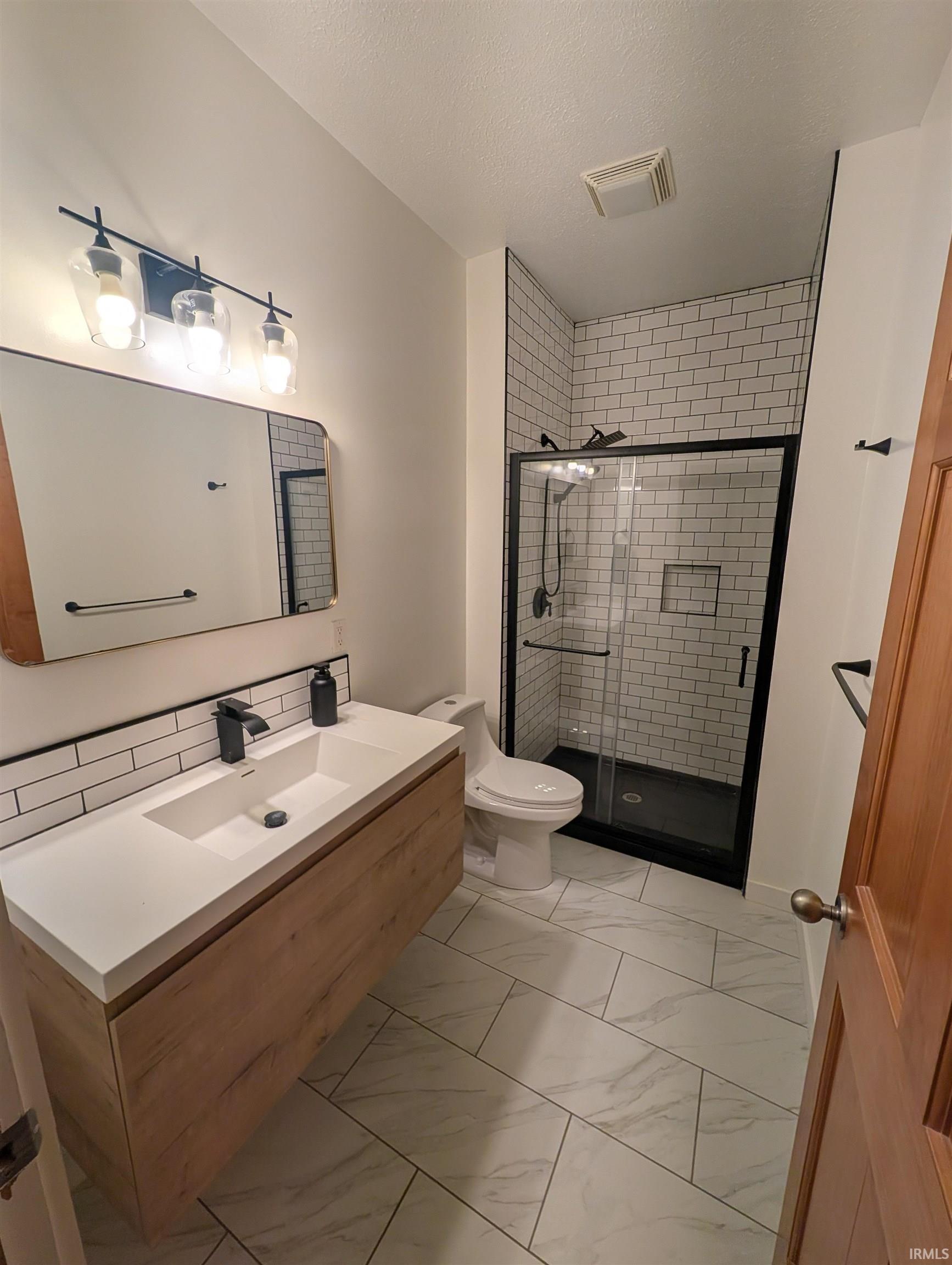 55755 Little Creek Lane Middlebury IN 46540