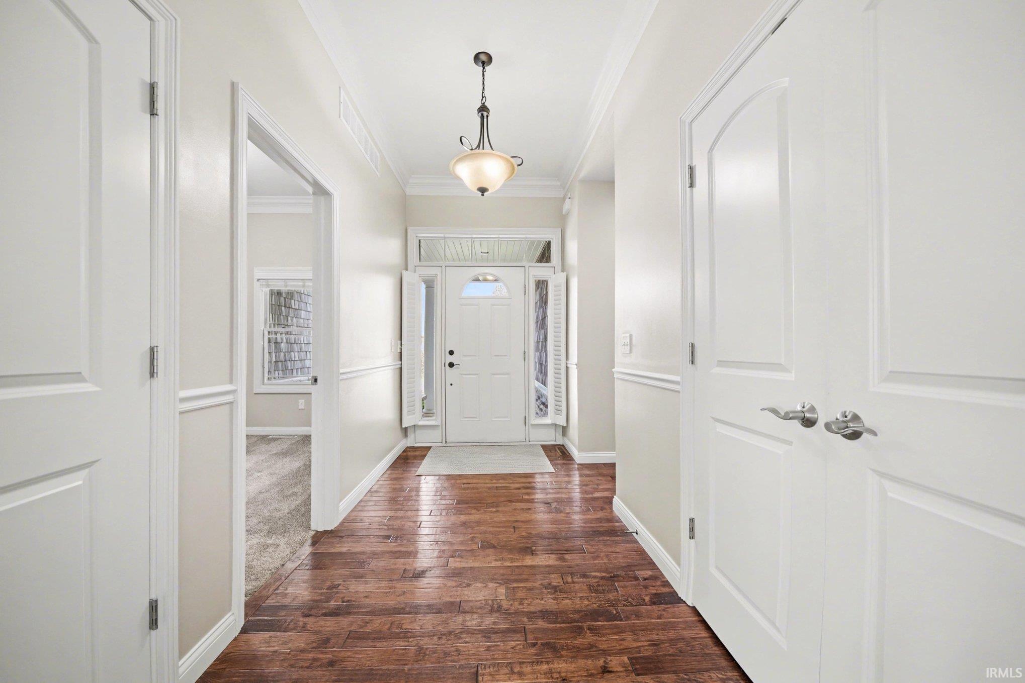 1810 Alfton Court South Bend IN 46614