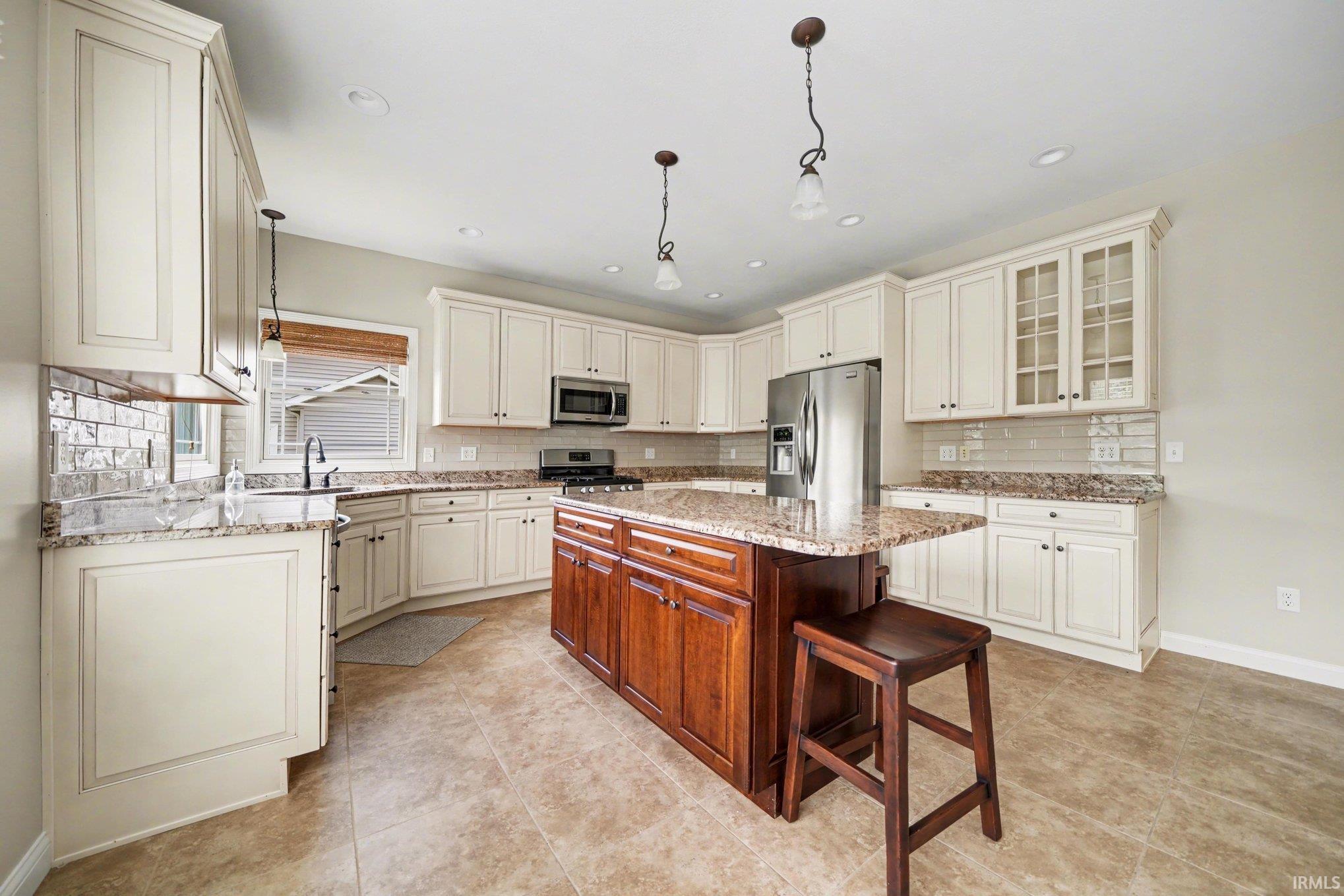1810 Alfton Court South Bend IN 46614