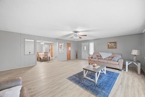 5637 N County Road 900 East Losantville IN 47354