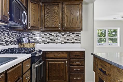 7823 E 750 N Road Ossian IN 46777