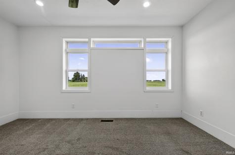 7823 E 750 N Road Ossian IN 46777