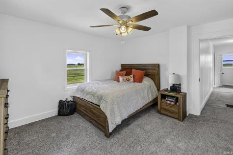 7823 E 750 N Road Ossian IN 46777