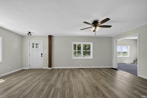 7823 E 750 N Road Ossian IN 46777
