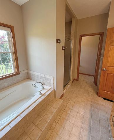 4300 Gardenia Lane Washington IN 47501