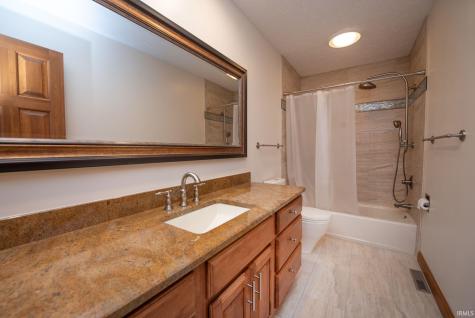 811 Deerwood Ridge Lafayette IN 47905