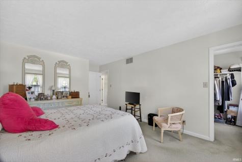 2711 S Mcmillan Court Bloomington IN 47401