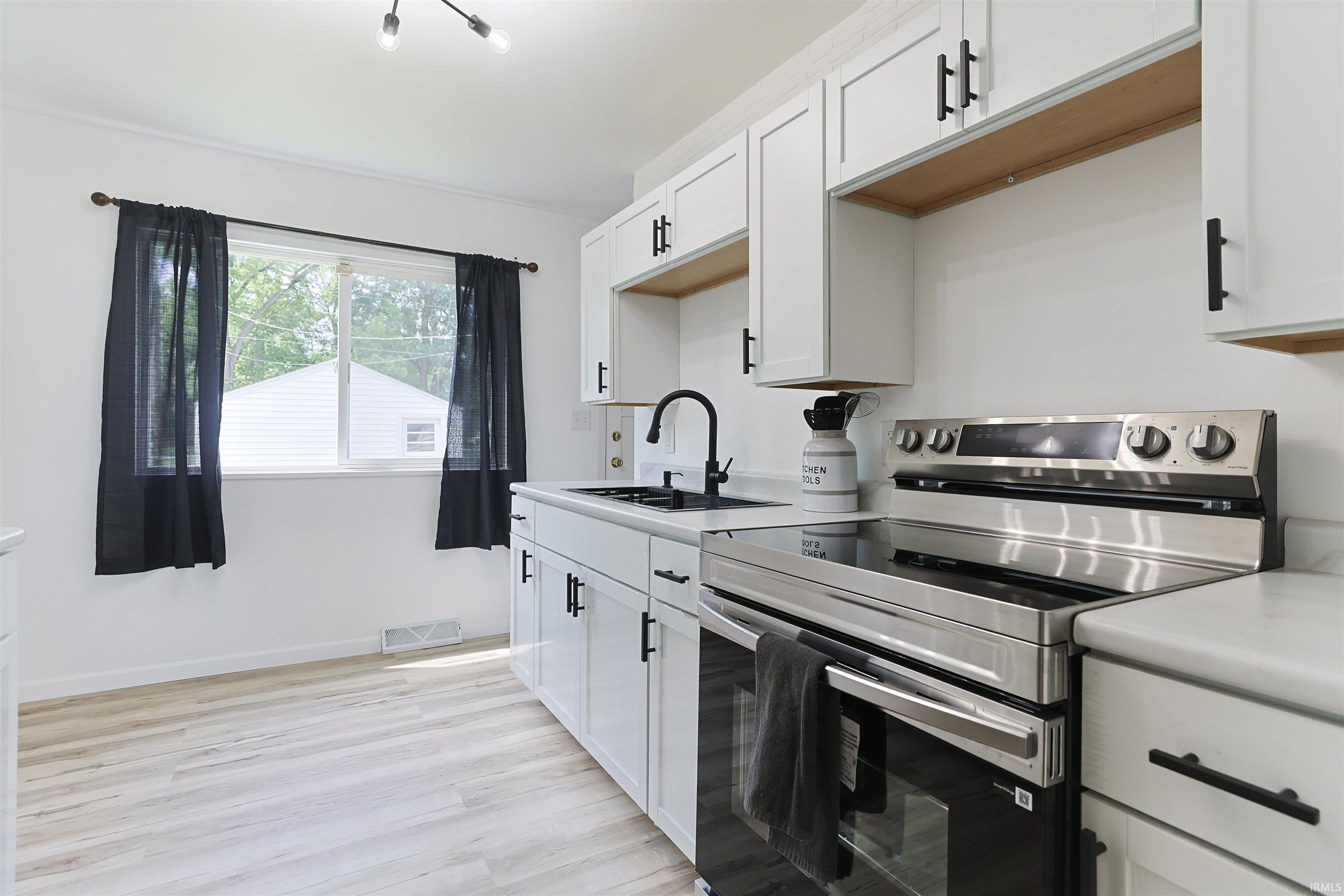 1134 Kinyon Street South Bend IN 46616