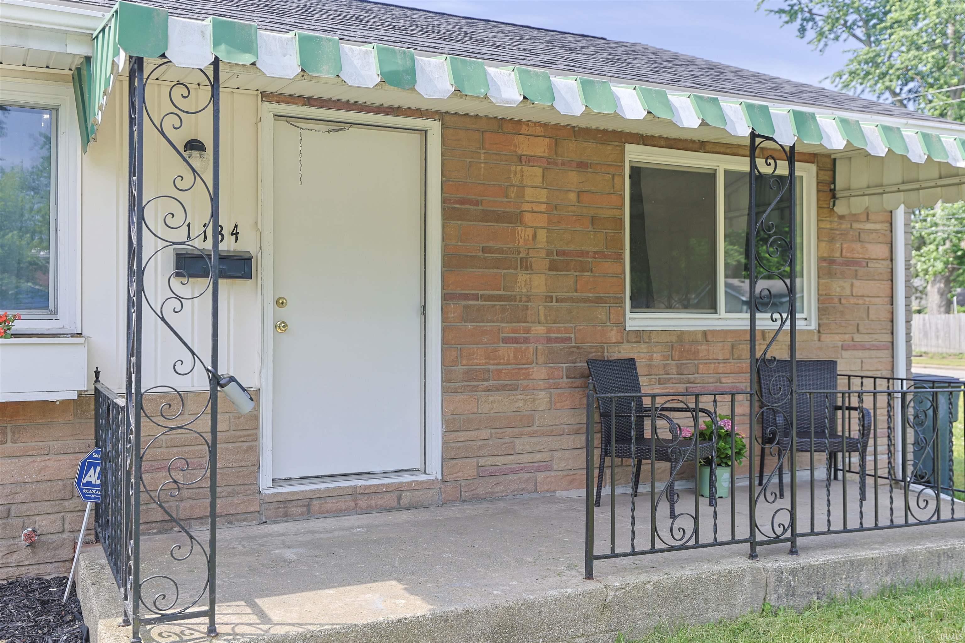 1134 Kinyon Street South Bend IN 46616