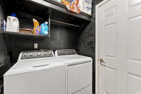 8705 Goshawk Lane Fort Wayne IN 46825