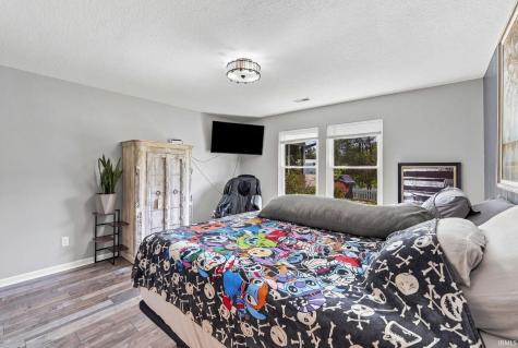 8705 Goshawk Lane Fort Wayne IN 46825