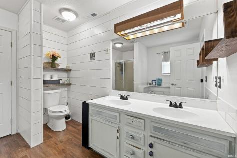 8705 Goshawk Lane Fort Wayne IN 46825
